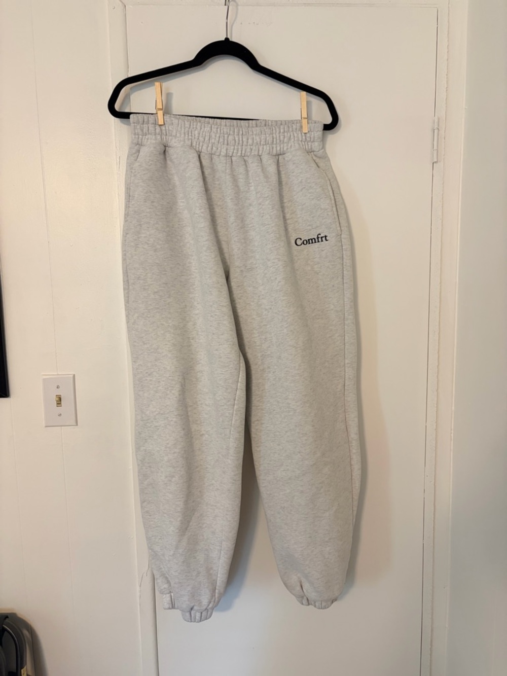 Comfort Fleece Jogger Pants in Light Gray